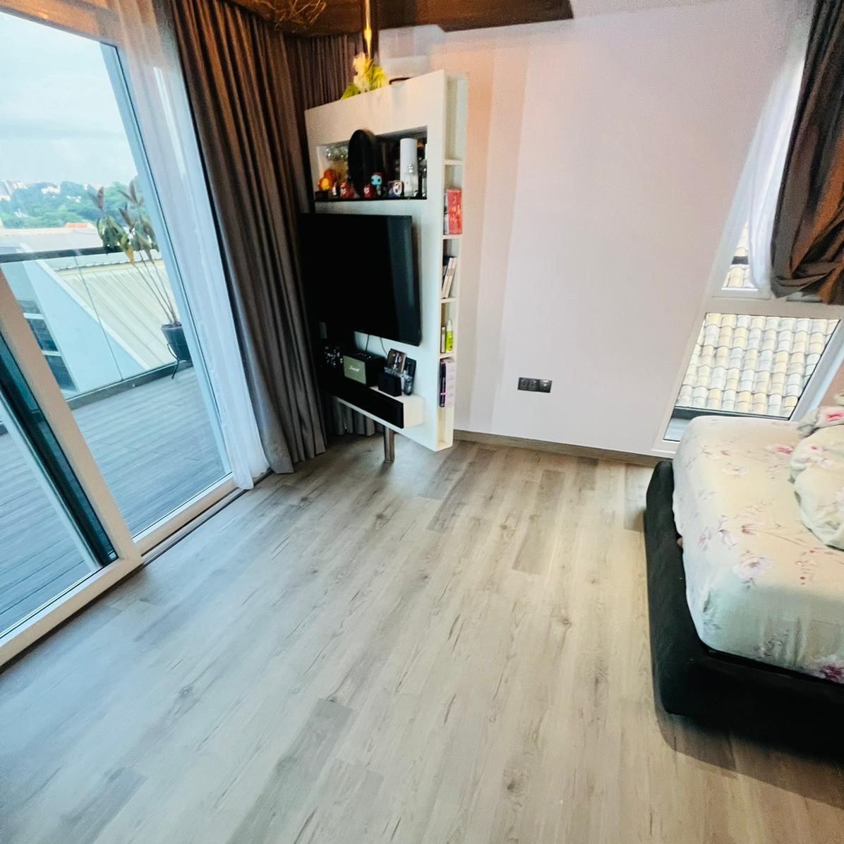 vinyl flooring bedroom with view